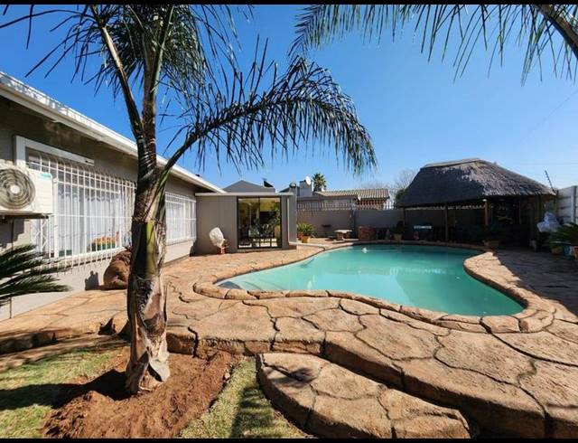 3 BEDROOM HOUSE FOR SALE IN VERWOERDPARK